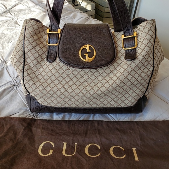 Gucci Handbags - GUCCI💚AUTHENTIC DIAMANTE SHOULDER BAG